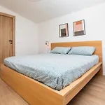 Antonia House Апартаменты Ачи Костелло