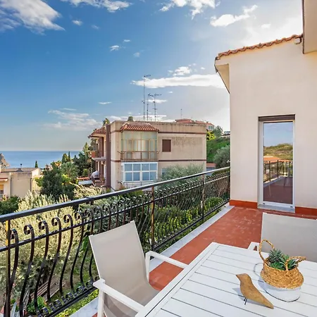 Antonia House