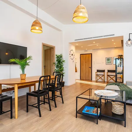 Antonia House Апартаменты Ачи Костелло