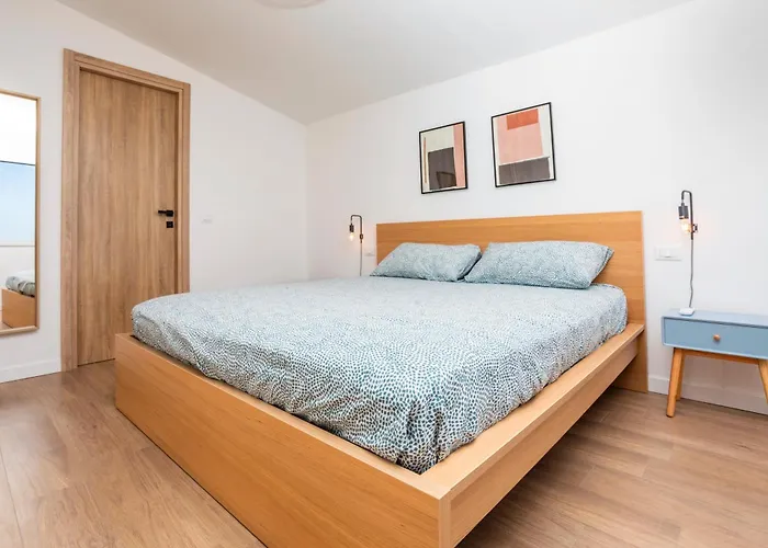 Antonia House Apartment